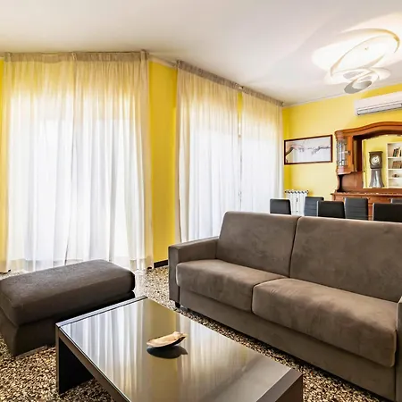 Apartment Guesthost - Punta Mesco La Spezia